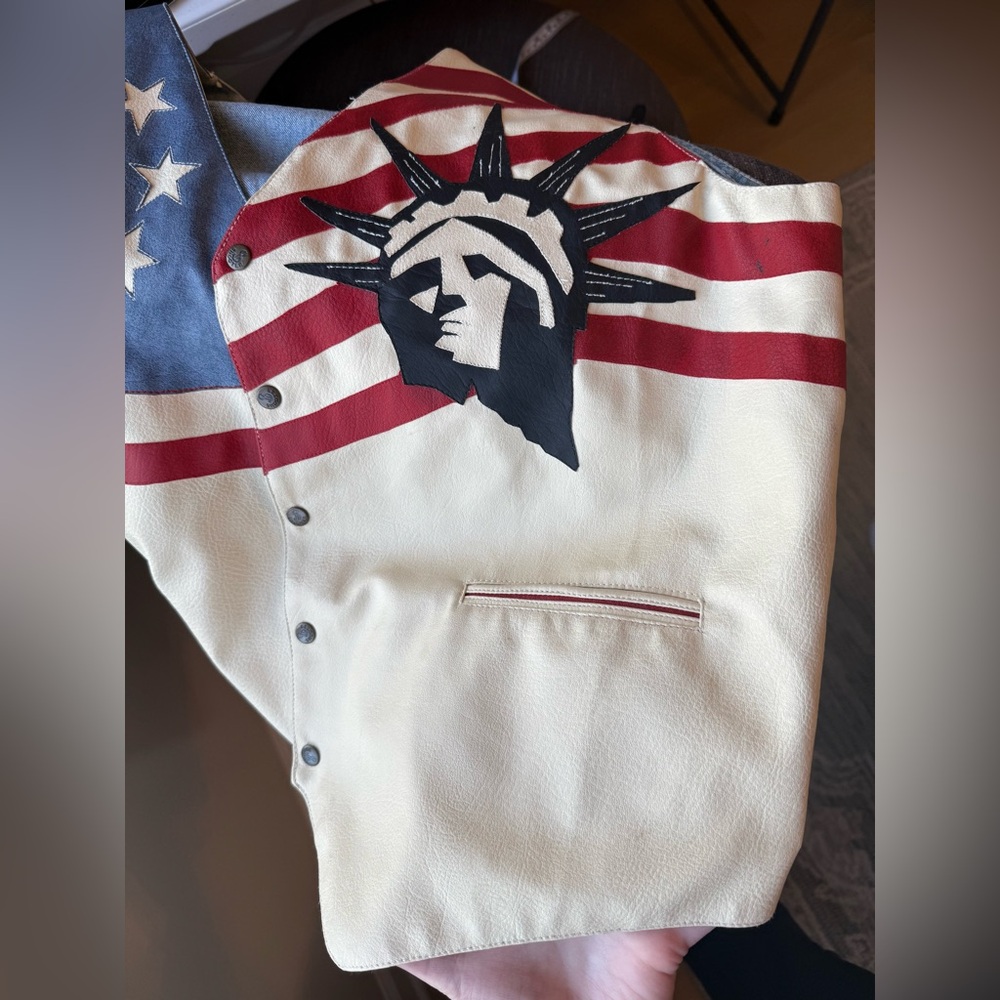 Vintage USA Jean & Leather Vest – Size XL | Statue of Liberty & Stars Design - Picture 4 of 9